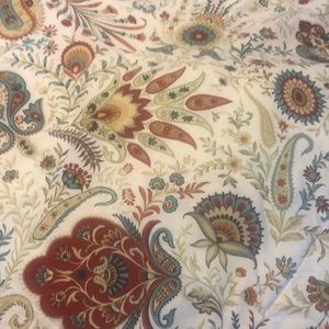 Pottery Barn duvet and standard shams. Full/Queen